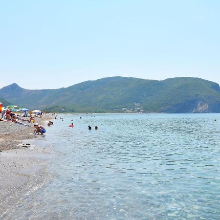 Apartments Siljak Петровац Экстерьер фото