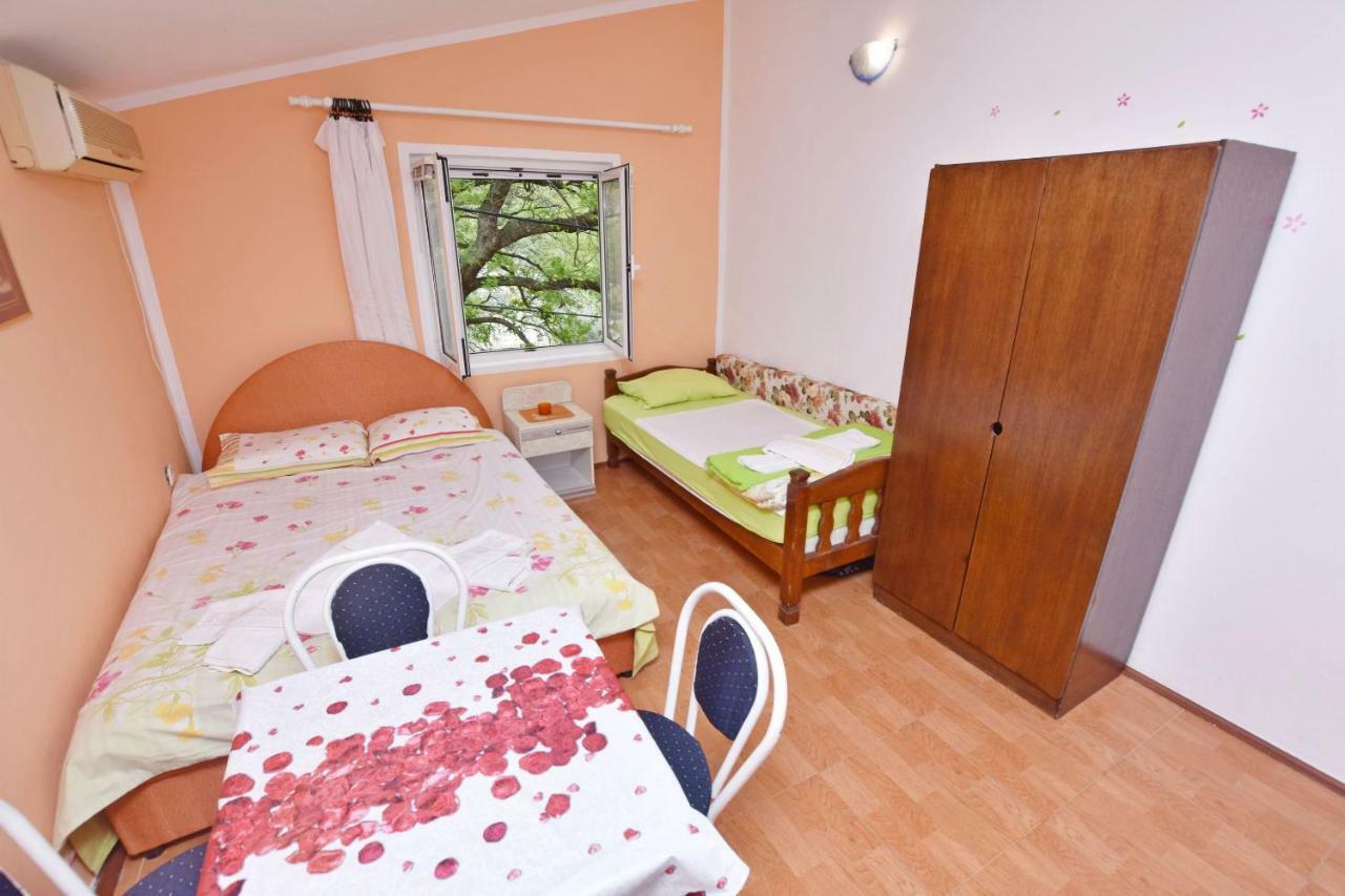 Apartments Siljak Петровац Экстерьер фото