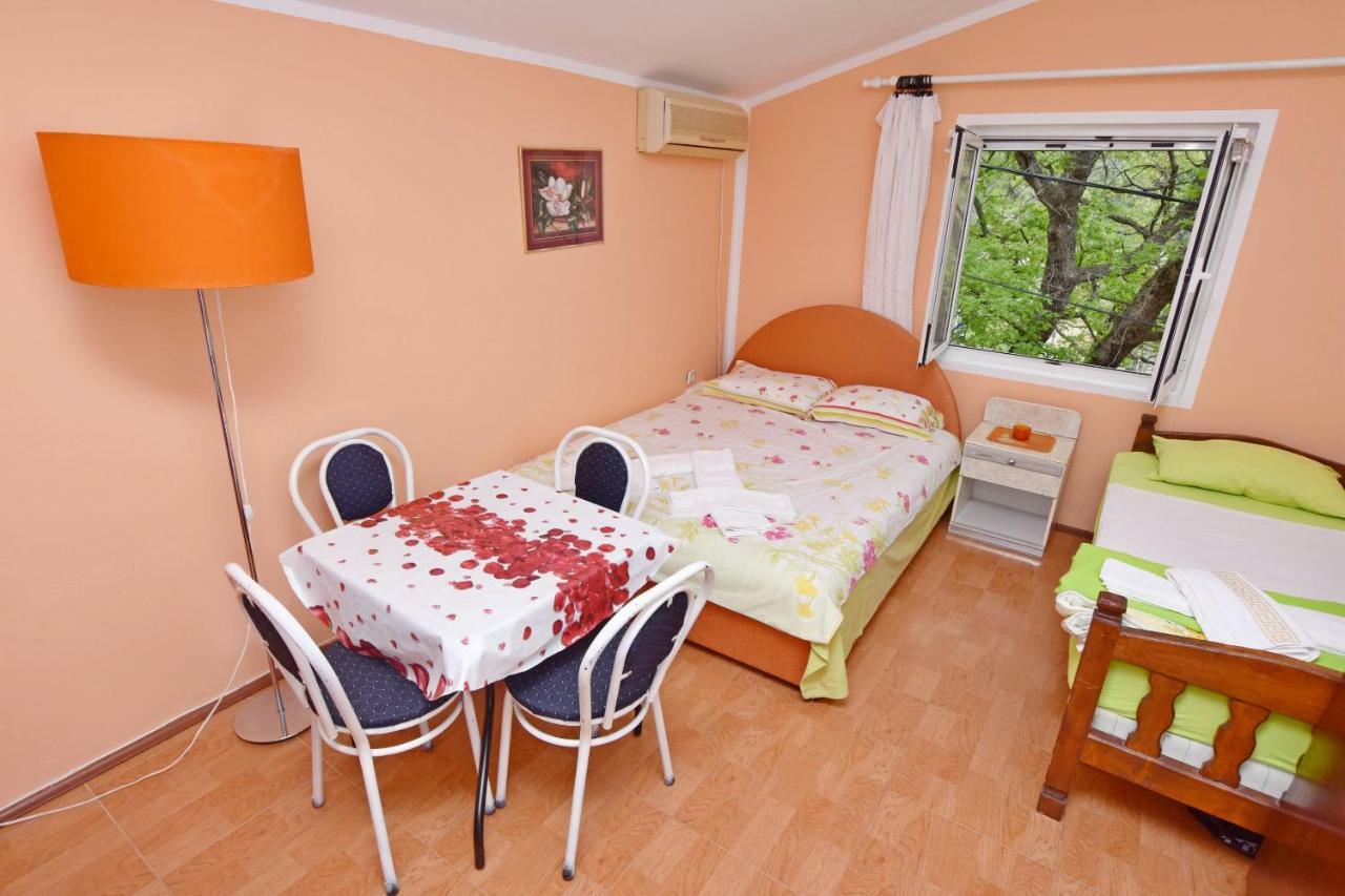 Apartments Siljak Петровац Экстерьер фото