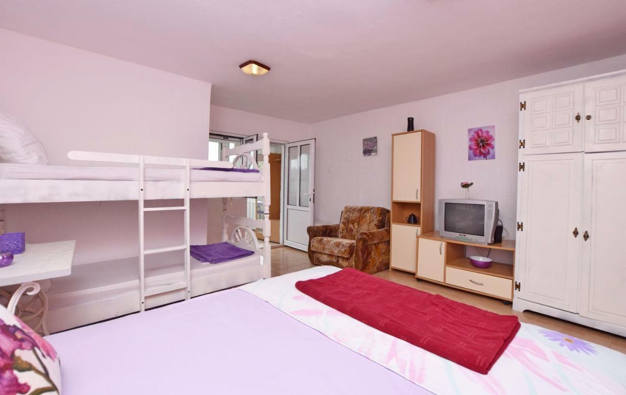 Apartments Siljak Петровац Экстерьер фото